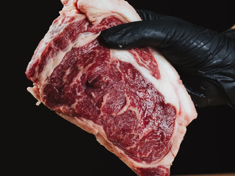 Premium rauw Argentijns rundvlees klaar voor de parrilla